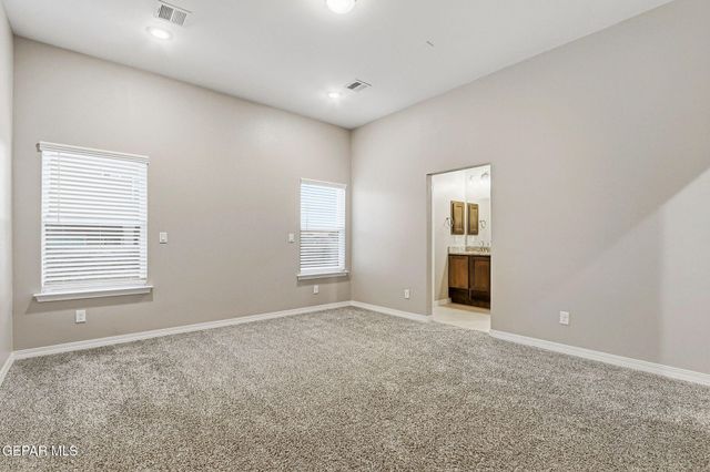 916 KEENLAND Avenue, El Paso, TX 79932