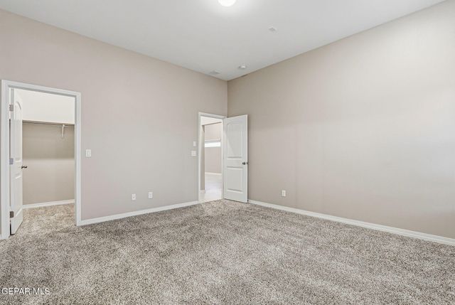 916 KEENLAND Avenue, El Paso, TX 79932