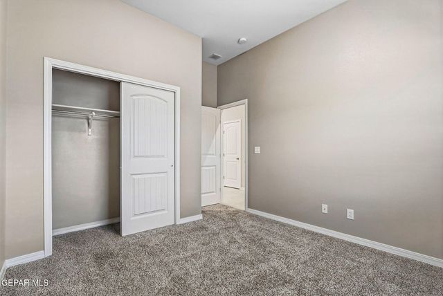 916 KEENLAND Avenue, El Paso, TX 79932