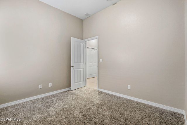 916 KEENLAND Avenue, El Paso, TX 79932