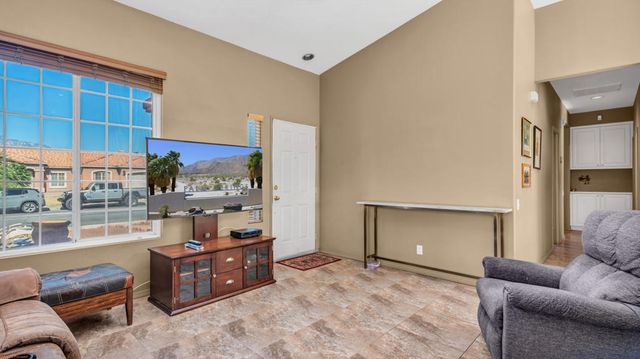 31474 Via Ventana, Thousand Palms, CA 92276