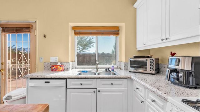 31474 Via Ventana, Thousand Palms, CA 92276