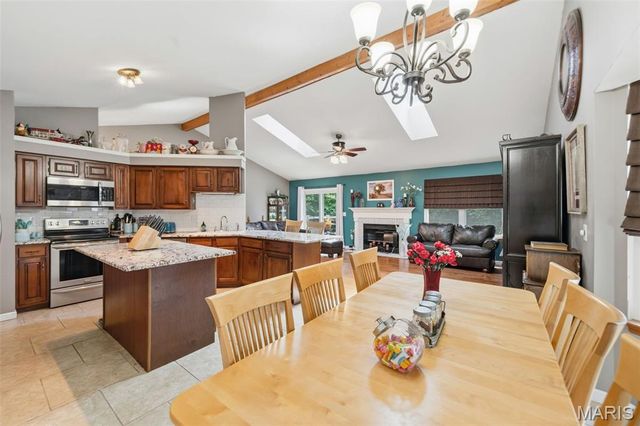 610 Barley Ridge Court N, St Peters, MO 63376