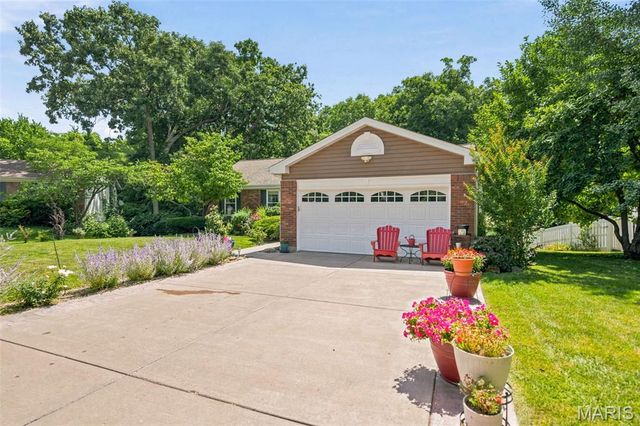 610 Barley Ridge Court N, St Peters, MO 63376