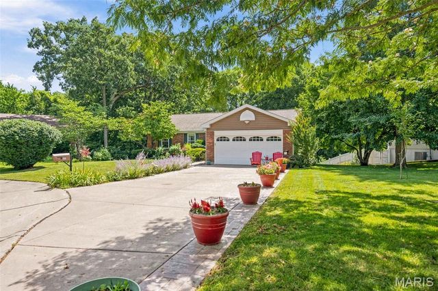610 Barley Ridge Court N, St Peters, MO 63376