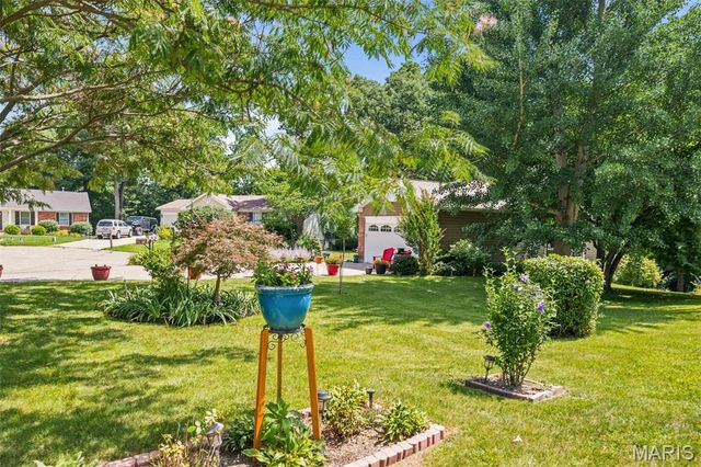 610 Barley Ridge Court N, St Peters, MO 63376
