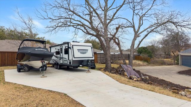 1631 Vail Place, Lewisville, TX 75077