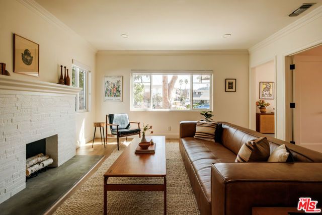 601 San Pascual Avenue, Los Angeles, CA 90042