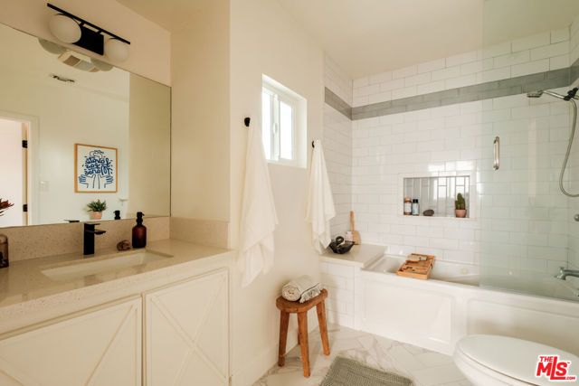 601 San Pascual Avenue, Los Angeles, CA 90042