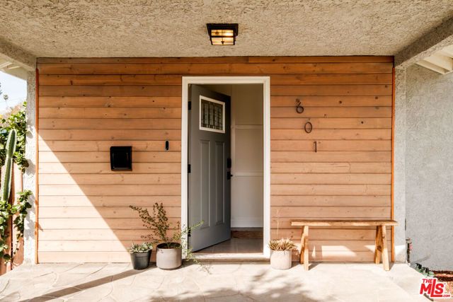 601 San Pascual Avenue, Los Angeles, CA 90042