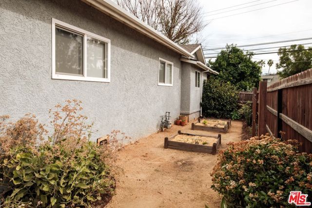 601 San Pascual Avenue, Los Angeles, CA 90042