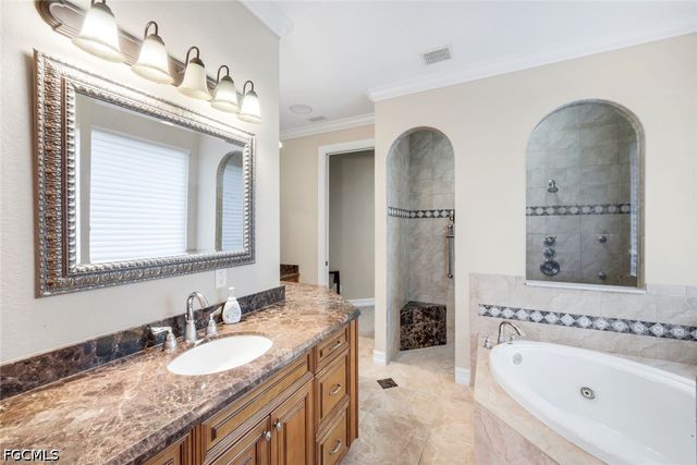 5332 SW 28th PL, Cape Coral, FL 33914
