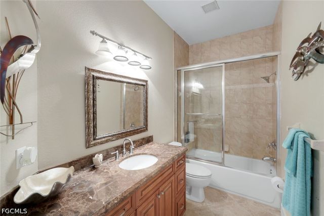 5332 SW 28th PL, Cape Coral, FL 33914