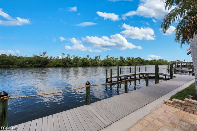 5332 SW 28th PL, Cape Coral, FL 33914