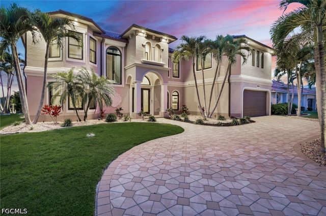 5332 SW 28th PL, Cape Coral, FL 33914