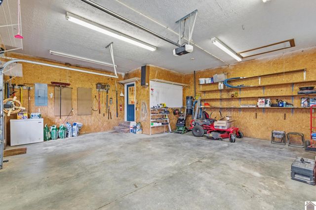 625 Coleman Road, Marion, KY 42064