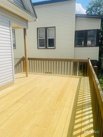 33 Holbrook Street, Ansonia, CT 06401