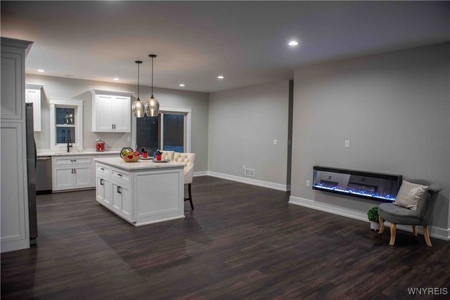 6220 Versailles Road, Hamburg, NY 14085