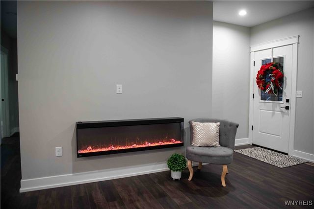 6220 Versailles Road, Hamburg, NY 14085