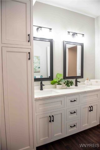 6220 Versailles Road, Hamburg, NY 14085