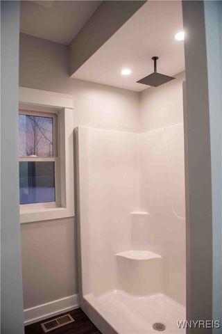 6220 Versailles Road, Hamburg, NY 14085