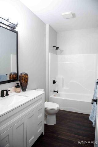 6220 Versailles Road, Hamburg, NY 14085