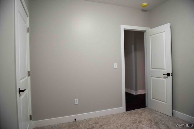 6220 Versailles Road, Hamburg, NY 14085