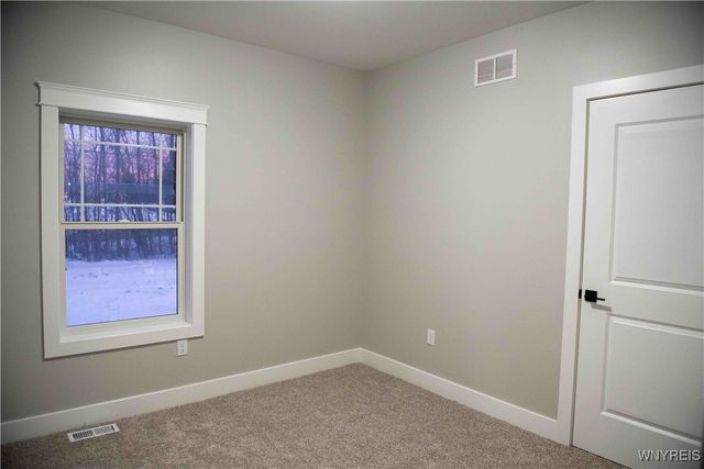 6220 Versailles Road, Hamburg, NY 14085