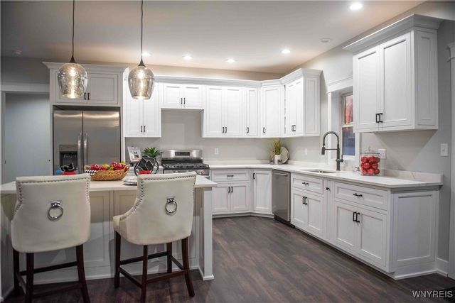 6220 Versailles Road, Hamburg, NY 14085