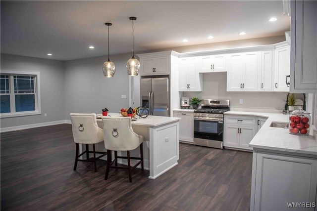 6220 Versailles Road, Hamburg, NY 14085