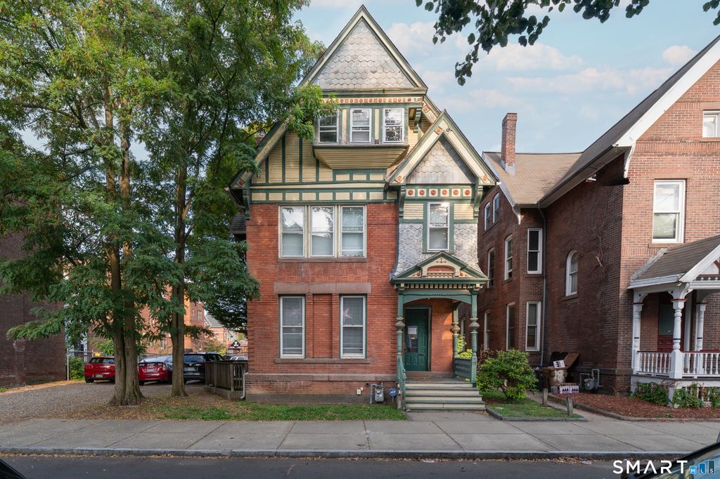 16 Lynwood Place, New Haven, CT 06511