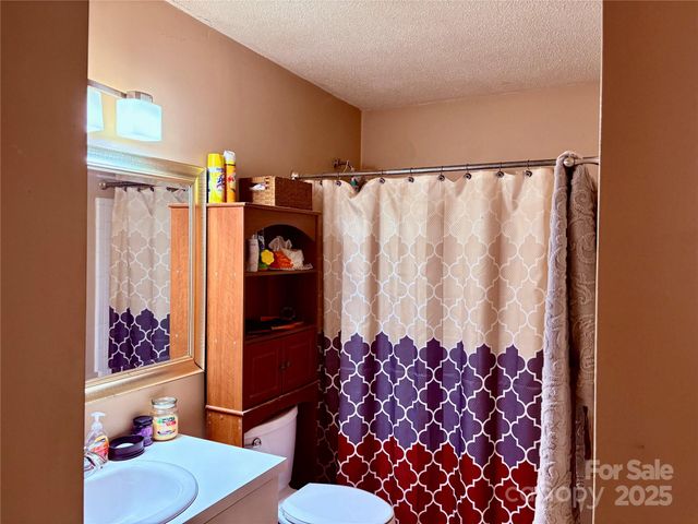 7434 Kilcullen Drive, Charlotte, NC 28270