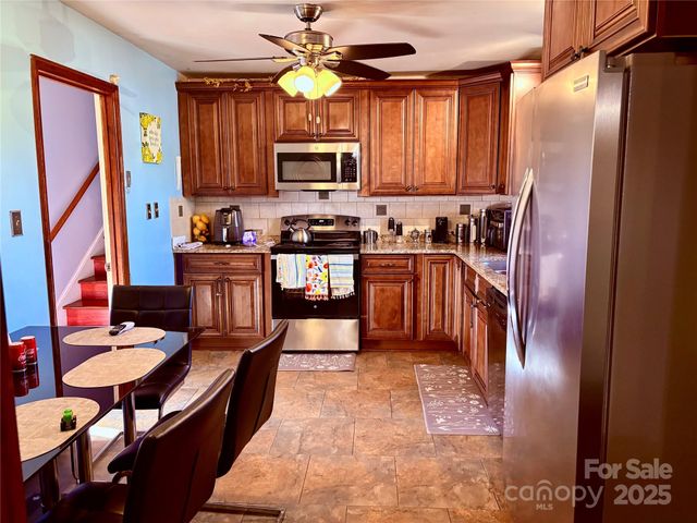 7434 Kilcullen Drive, Charlotte, NC 28270