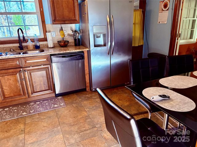 7434 Kilcullen Drive, Charlotte, NC 28270