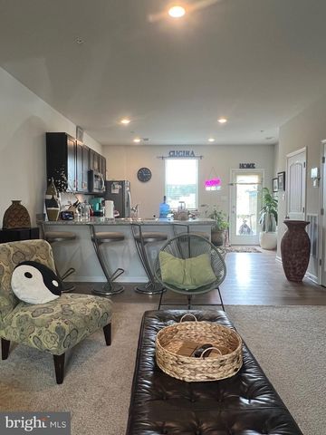 815 DERWENT LN, Salisbury, MD 21801