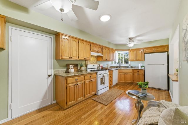 3188 Laurel St, Napa, CA 94558