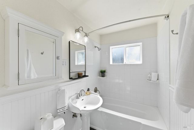 3188 Laurel St, Napa, CA 94558