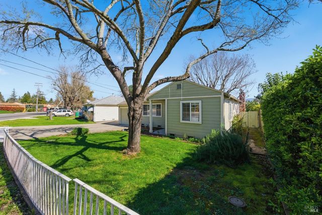 3188 Laurel St, Napa, CA 94558