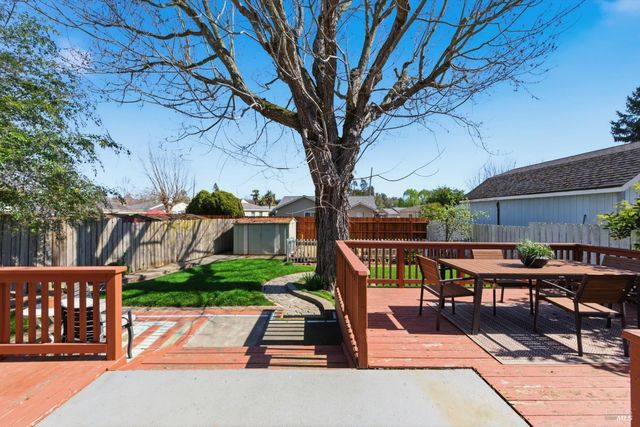 3188 Laurel St, Napa, CA 94558