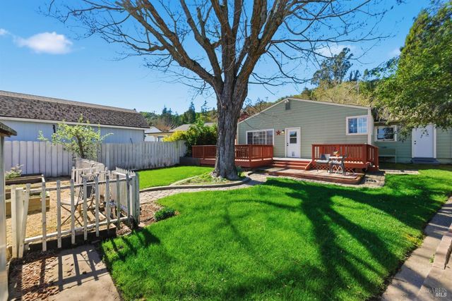 3188 Laurel St, Napa, CA 94558