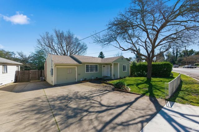 3188 Laurel St, Napa, CA 94558
