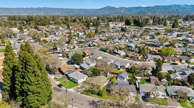 3188 Laurel St, Napa, CA 94558