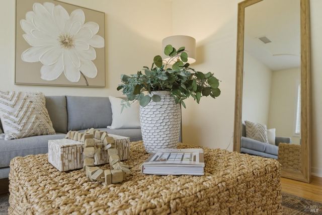 3188 Laurel St, Napa, CA 94558