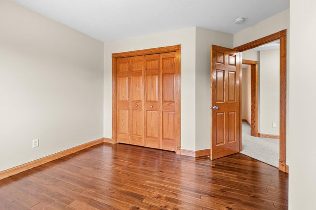 4445 Fallgold Parkway N, Brooklyn Park, MN 55443