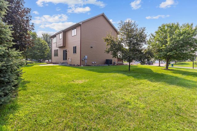 4445 Fallgold Parkway N, Brooklyn Park, MN 55443