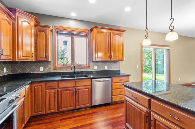 4445 Fallgold Parkway N, Brooklyn Park, MN 55443