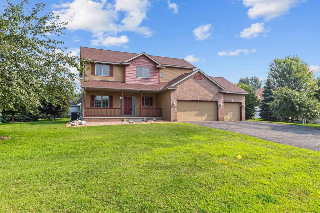 4445 Fallgold Parkway N, Brooklyn Park, MN 55443