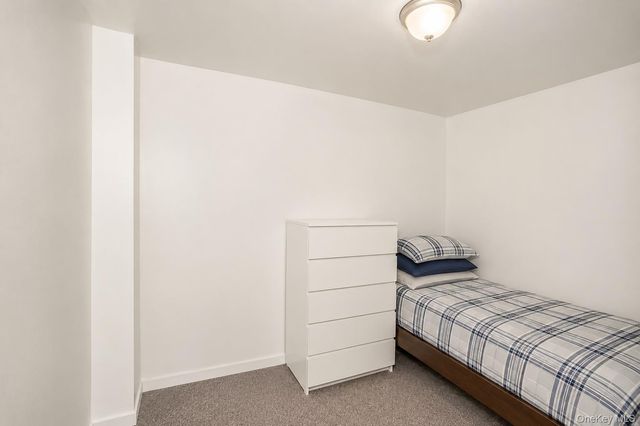 195-29 Jamaica Avenue, Hollis, NY 11423