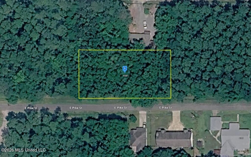 6195 E Pike Street, Bay Saint Louis, MS 39520