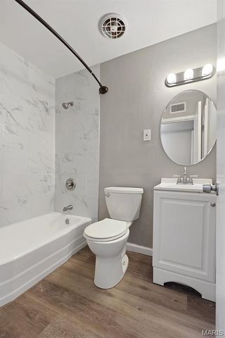 305 Saint Eugene Lane, Florissant, MO 63033